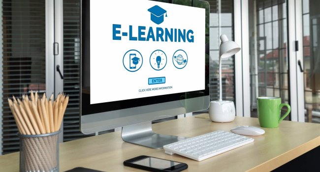 e-learning-education-ligne-pour-concept-etudiants-universites